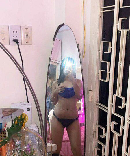 Ảnh 6 của Clip sex bé Vy dâm đãng nứng lồn bị anh chịch ra nước xuất tinh trong