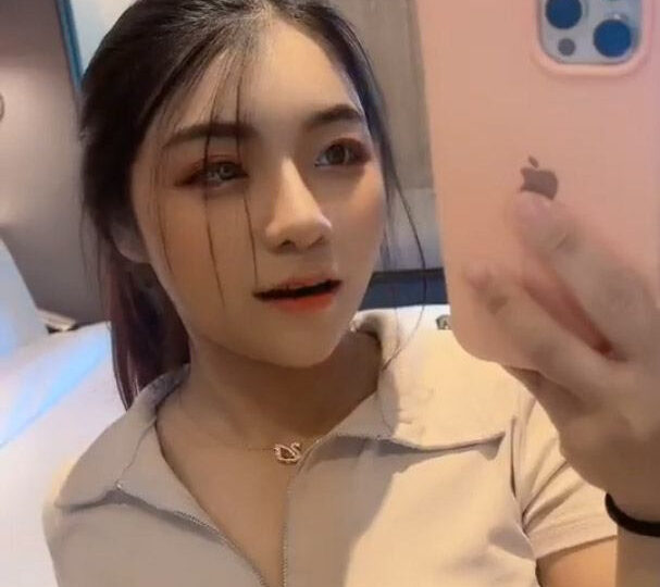 Ảnh 3 của Clip sex Tây trọc Travelvids địt em Y tá Thái Lan vú to
