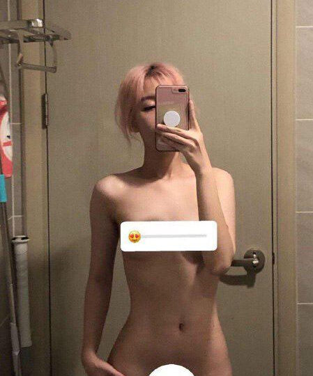 Ảnh 8 của Địt em tóc hồng loli rên rỉ cực nứng