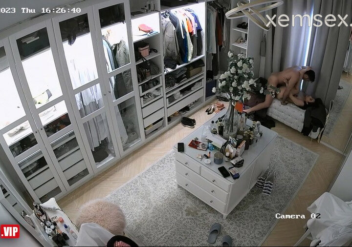 Ảnh 2 của Hack Camera Vợ chồng đại gia Dubai chịch nhau đủ tư thế trong phòng thay đồ biệt thự cực nứng