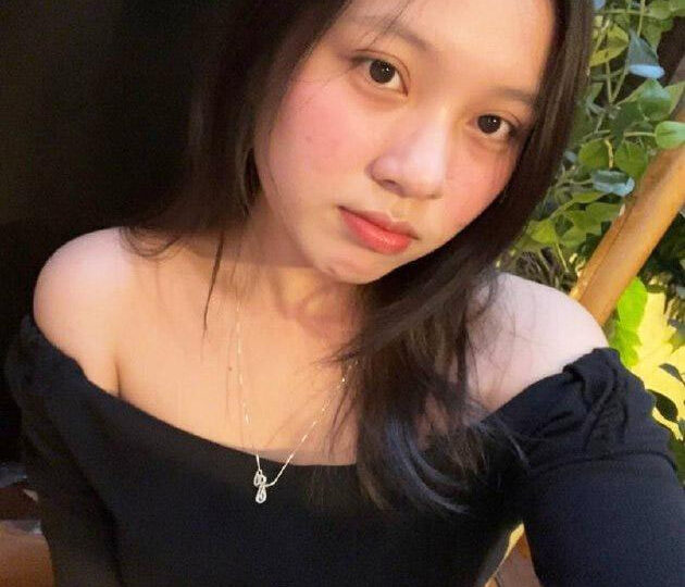 Ảnh 2 của Lộ clip sex Em gái đeo kính đụ nhau với bạn trai, anh bắn rồi hả (Full Clip + Pic)