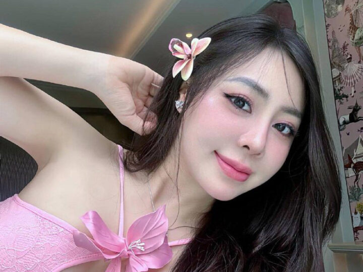 Ảnh 1 của Lộ clip sex em gái xinh bán đồ tập Gym địt em ra nước trắng