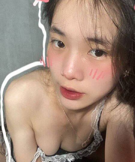 Ảnh 4 của Lộ clip sex em Tiktoker váy hồng địt với người yêu nước nôi lênh láng