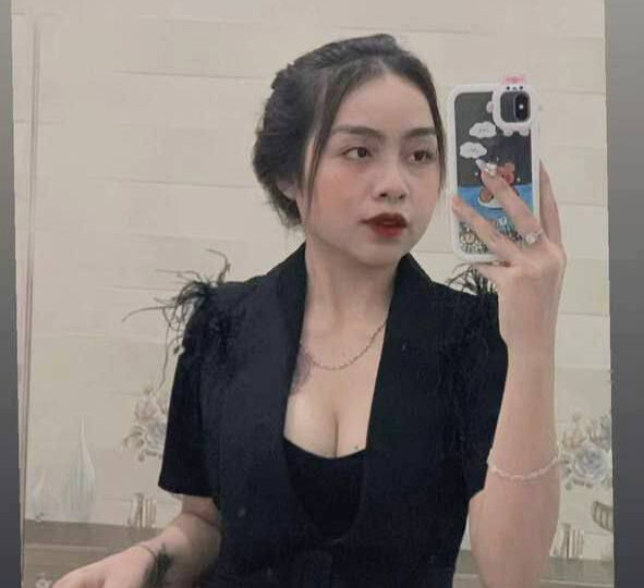 Ảnh 6 của Siêu phẩm em Lê Na 19t (cô chủ nhỏ) ngực bự, bím khít đụ rên cực nứng