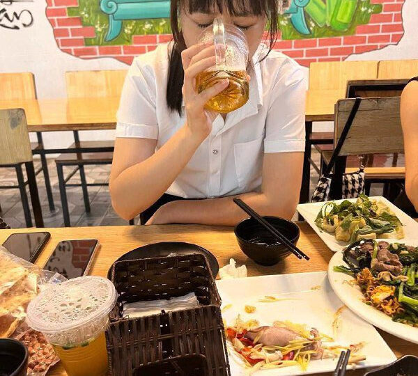 Ảnh 17 của Vợ dâm chiều chồng bầu sắp đẻ mà vẫn còn chịch