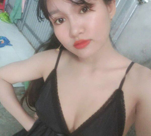 Ảnh 26 của Vợ đang ngủ say chồng vạch quần ra địt cho đỡ nứng – Phần 2 (Full Pic + Clip)
