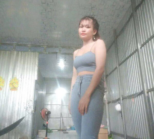 Ảnh 28 của Vợ đang ngủ say chồng vạch quần ra địt cho đỡ nứng – Phần 2 (Full Pic + Clip)