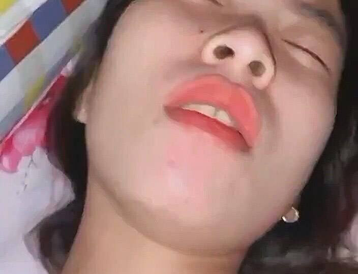 Ảnh 1 của Vợ Slave Tuyết Mai dâm đãng bị chồng đụ rên la khẩu dâm (Full Clip + Pic)