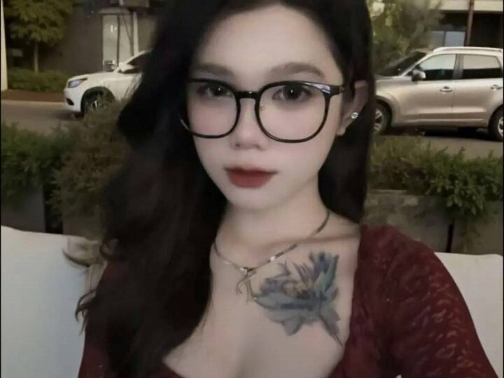 Ảnh 1 của Full clip sex em gái đeo kính bị bạn trai doggy mạnh bạo (New Update) – Phần 1